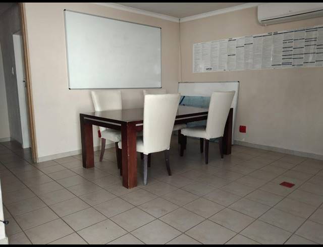 OFFICE PROPERTY TO RENT IN WOODMEAD